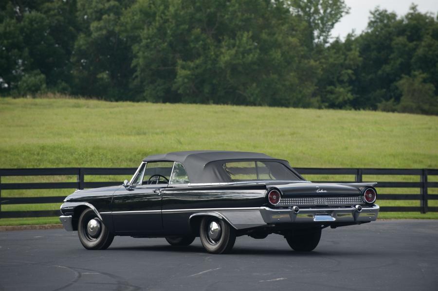  Ford Galaxie XL 401 Sunliner Convertible 1961 года  (фото 5 из 5)